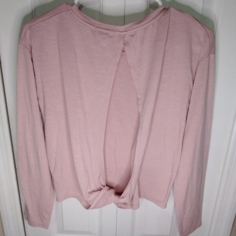 Forever 21 Small Blush Pink Long Sleeve with Twist Bottom Open Back